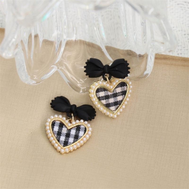 Cute Korean Hanging Love Grid Pearl Heart Earrings for Women Girls Fashion 2024 Bowknot Earrings Trend Party Jewelry