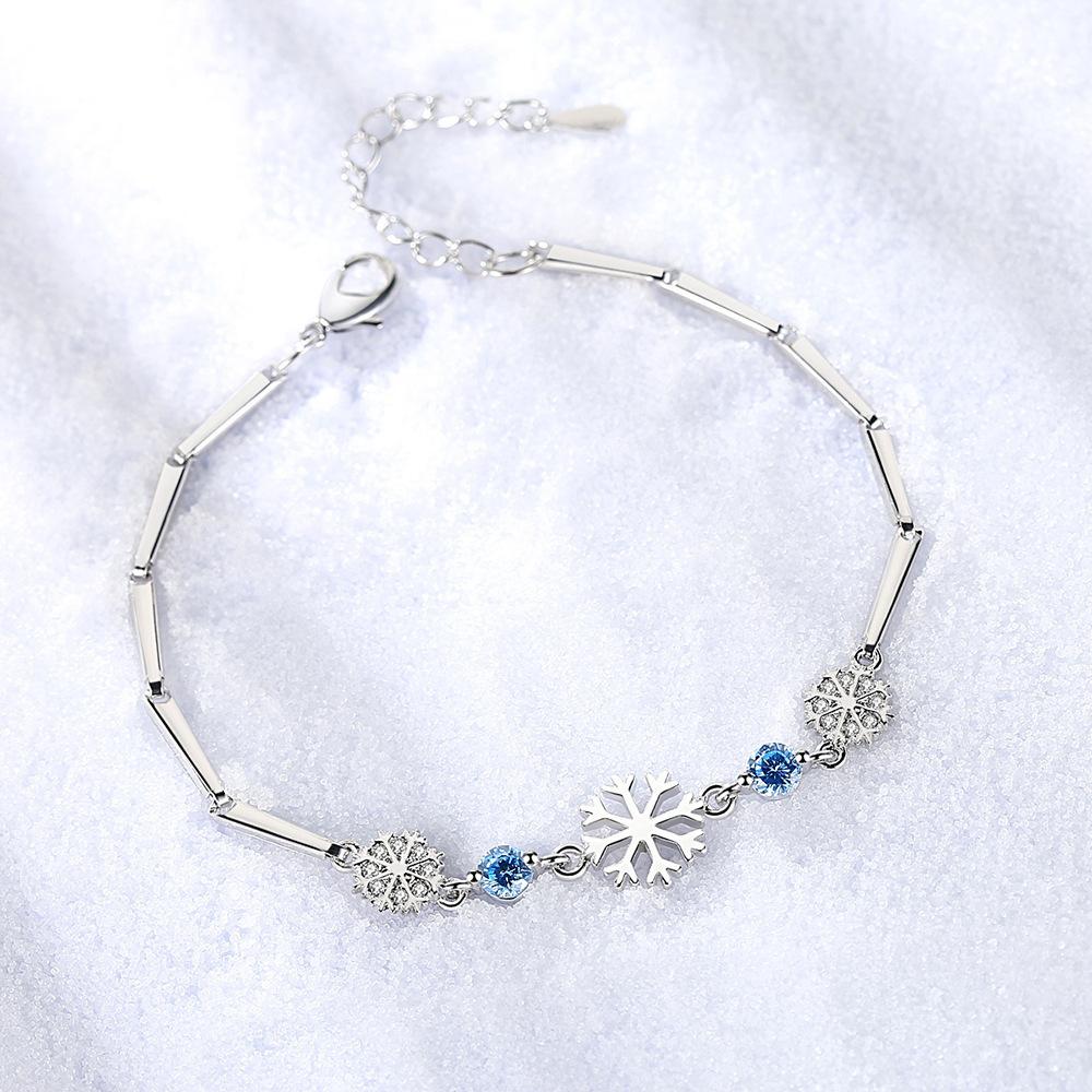 Silver Snowflake Bracelet for Women, Fashionable Exquisite and Sweet Jewelry Gift.