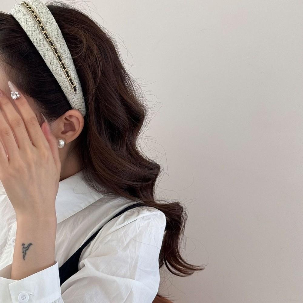 Wide-Brimmed Headbands for Women Non Slip Hair Band Cute Chain Hairbands for Skin Treatment