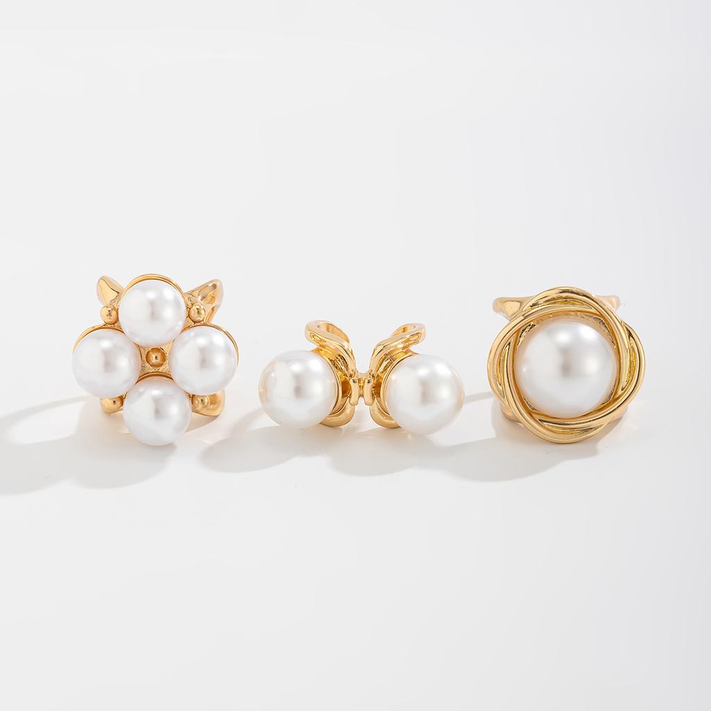 Exaggerated Style Imitation Pearl Ring Set, Fashionable Retro Metal Button Joint Ring Rings