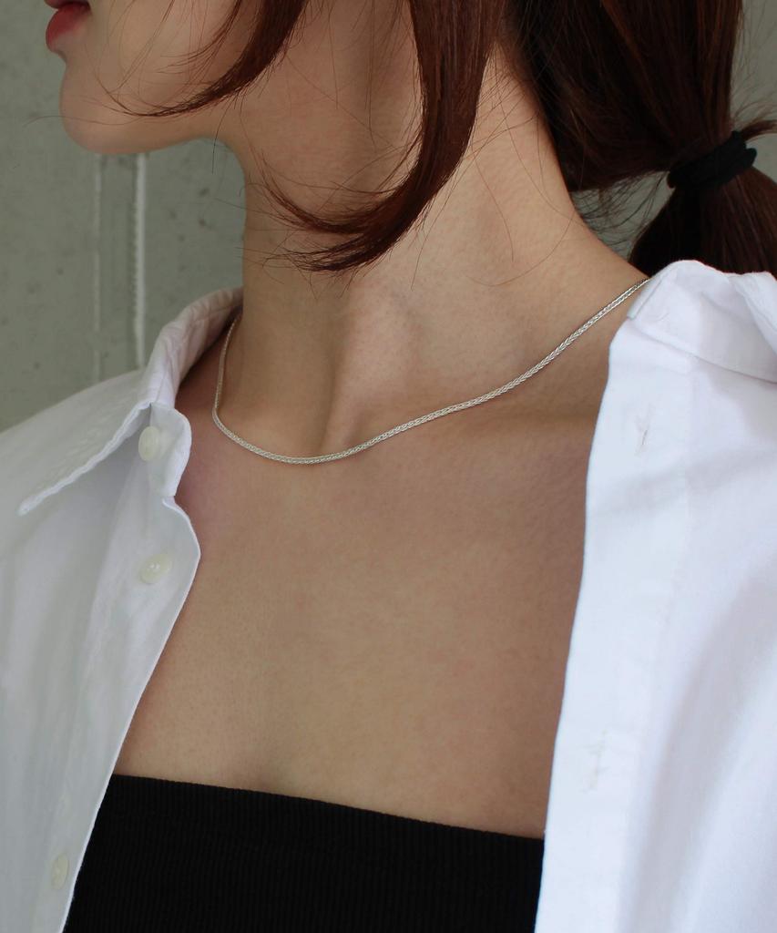 Chorock Line Necklace