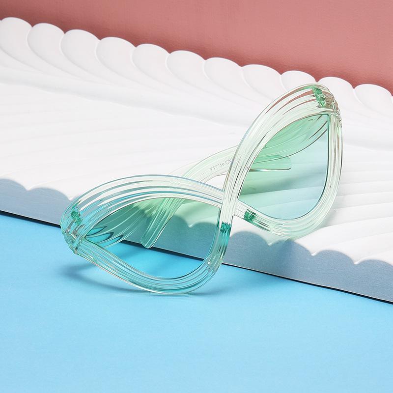 4708 Millennium Personality Street Exaggerated Sunglasses, European And American Y2K Trendy Color Wave Glasses Hip-Hop Sunglasses