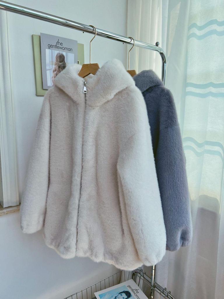 2025 Eco-Friendly Women's Hooded Shearling Mid-Length Mink Fleece Winter Coat