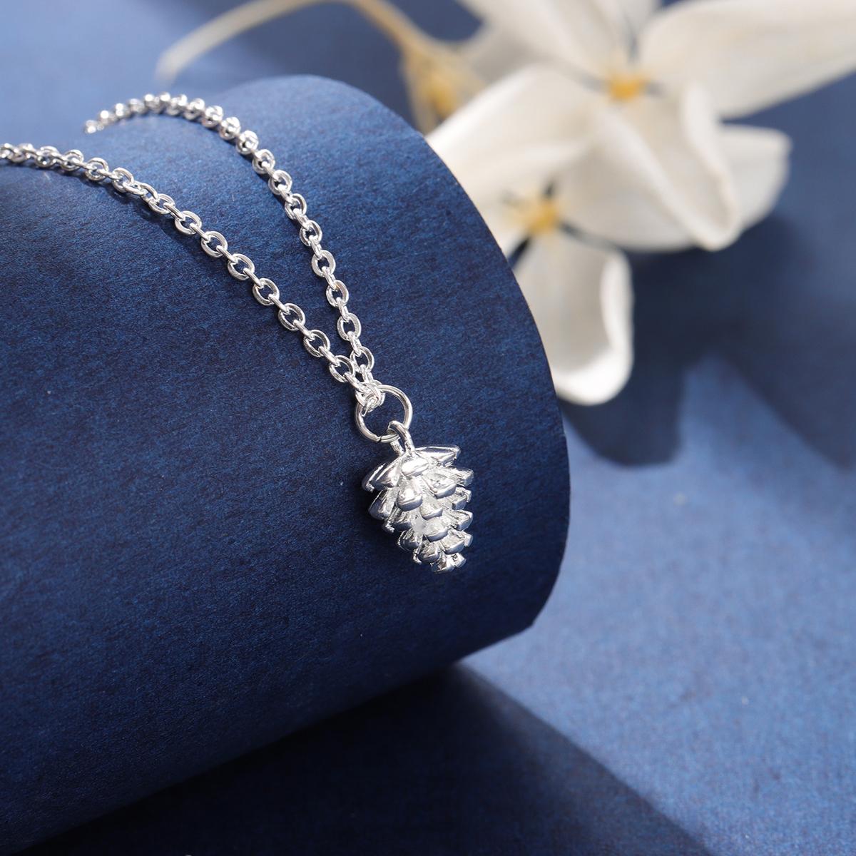 

New Fashion 925 Sterling Silver Pine Cone Plant Personality Clavicle Chain Pendant Necklaces XL154 серебряный