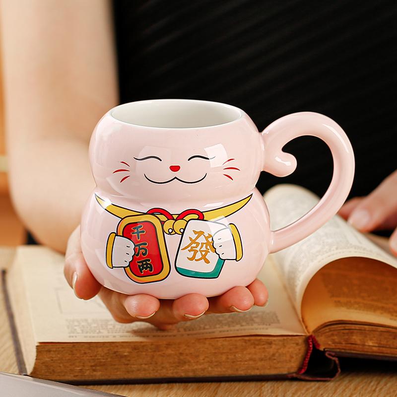 Radostný hrnek Super roztomilý zvířecí kreslený keramický pohár na vodu Velký průměr Kočka pro štěstí Dámský kancelářský hrnek na kávu s víčkem