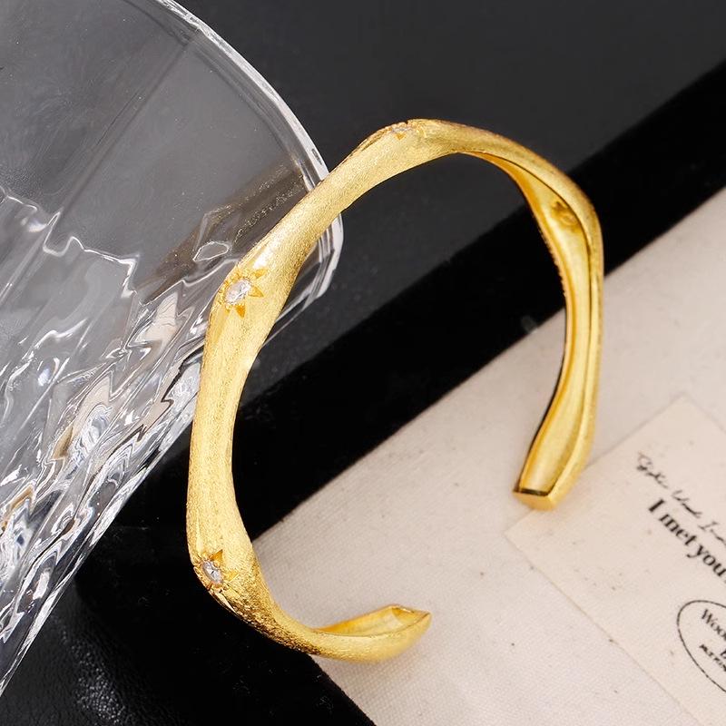 

Браслет с цирконами в форме гексаграммы Сянсю: Элегантный Минималистичный Роскошный Стиль