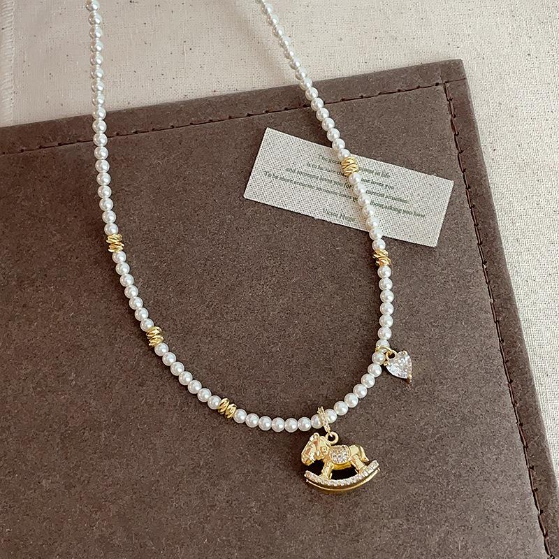 Zirkonové srdce přívěsek perlový náhrdelník - Luxusní dámský choker a řetízek na klíční kost