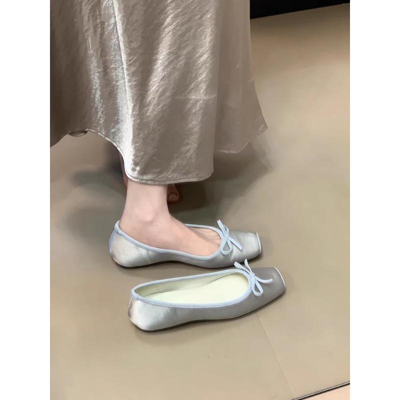 Женские балетки из лакированной кожи в стиле ретро с бантом осенние повседневные туфли без застежек на плоской подошве с круглым носком и толстым каблуком винно-красные мокасины 35 серый 2190₽