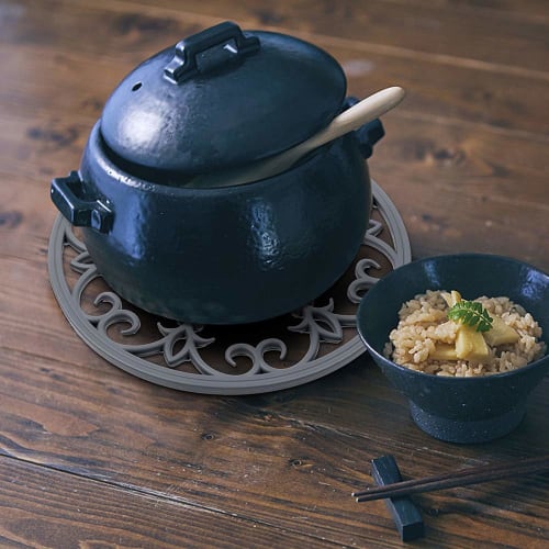 IYYI Trivet, Silicone Pot Holder, Heat-Resistant Pot Holder, 3-Piece Set, Multi-Purpose Silicone Mat, Waterproof, Insulating Pad, Non-Slip Trivet (Bla