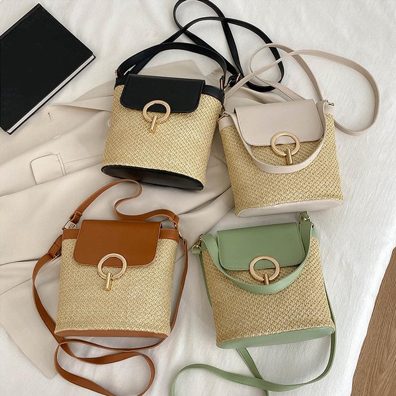 Malá slaměná taška kbelík pro ženy letní crossbody tašky ratanová plážová dámská cestovní kabelka a taška přes rameno