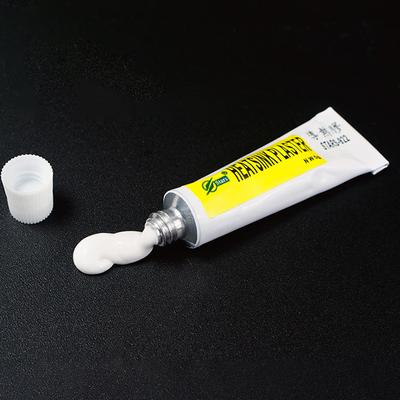 Wärmeleitfähiger Kühlkörperputz, viskoser Klebstoff für PC-GPU