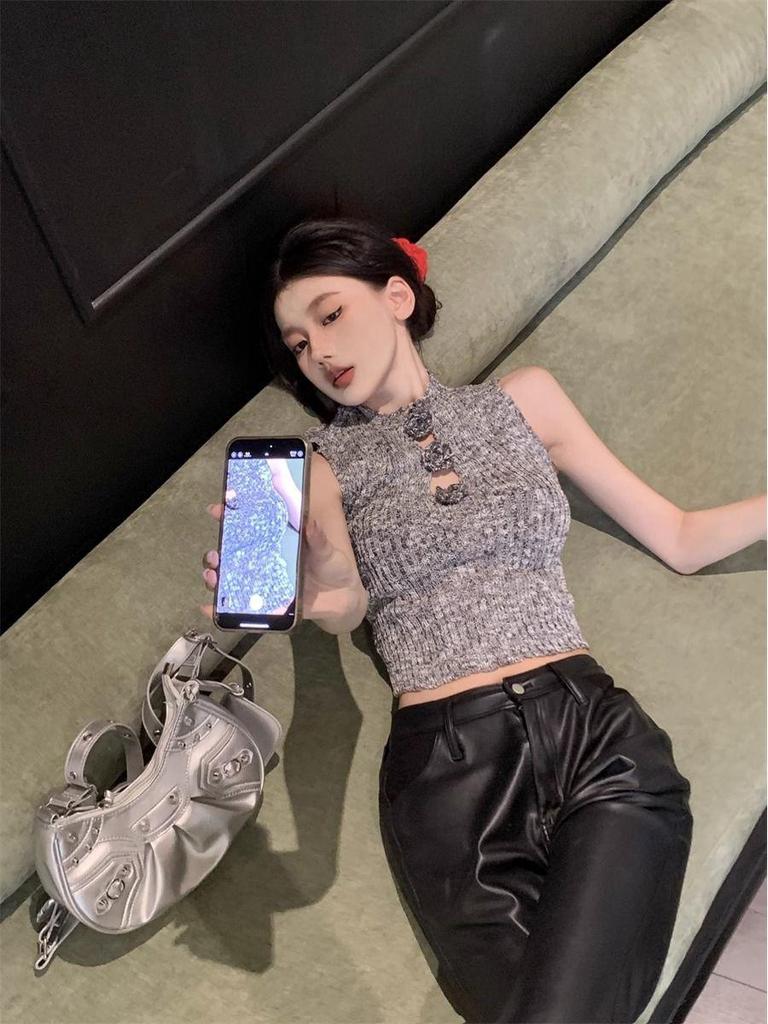 2025 Spring/Summer Hong Kong Style Spicy Girl 3D Flower Hollow Knit Cropped Tank Top