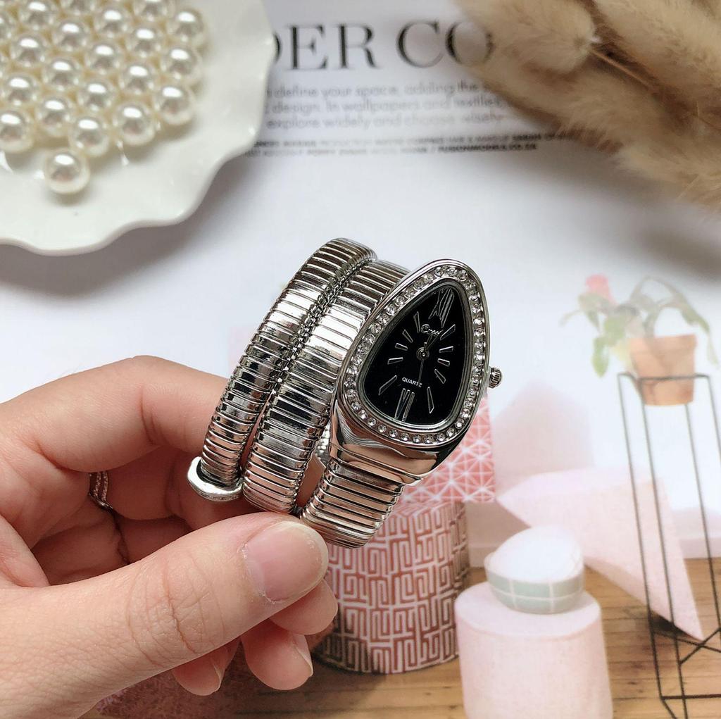Trendy Snake-Shaped Quartz Bangle Watch for Women – Creative Bracelet Style