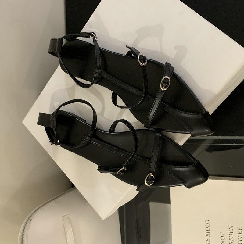 Recommended flat red strappy sandals fairy shoes 2025 new spring vacation wind beach shoes