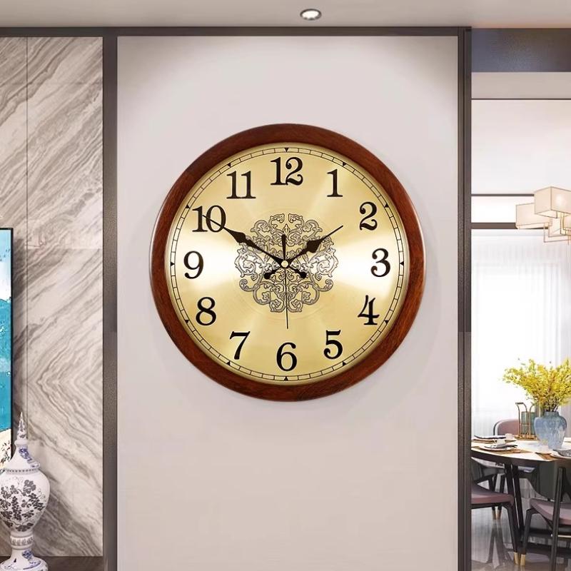 New Chinese Living Room Wall Clock Simple Design Wall Hanging Solid Wood Fashionable Silent Round Bedroom Quartz Clock