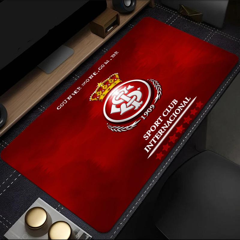 Sc Internacional Crest mouse pad, rubber base, esports desk mat, mouse pad for gamers and office use, gaming desk , easy to clean mat
