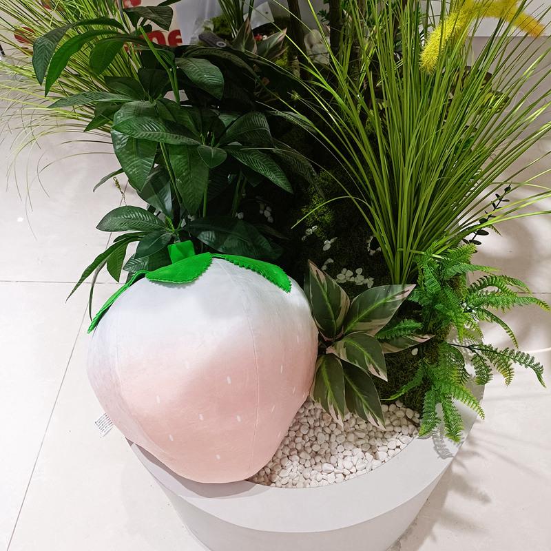Stofftier Erdbeere Farbverlauf Frucht Schreibtischornament Plüschtier Niedliche Zimmerdekoration Geschenk für Zuhause Büro Regal Dekoration 40cm