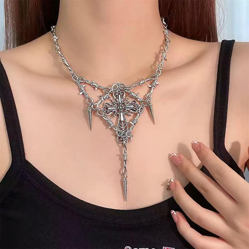 Punk Metal Thorn Rivet Choker Necklace For Men Woman Gothic Hip Hop Double Layer Clavicle Chain Necklace Y2K Jewelry Accessories