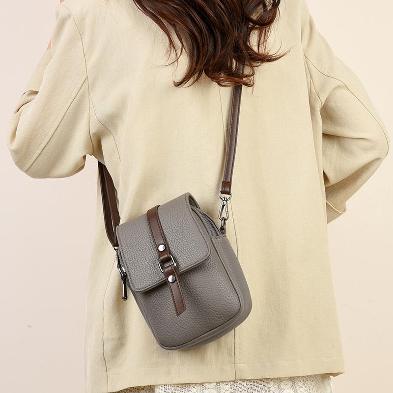 Mobile phe bag Chic Women's Synthetic Leather Shoulder Bag Versatile Handbag Crossbody Purse Ladies Tote Bag for School Office