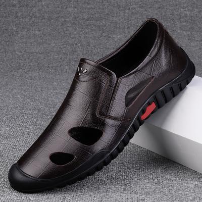 Sommer Heißverkauf Atmungsaktive Herren Sandalen Strand Camping Schuhe Ausgehöhlt Weich Besohlt Herren Leder Freizeitschuhe Rutschfest