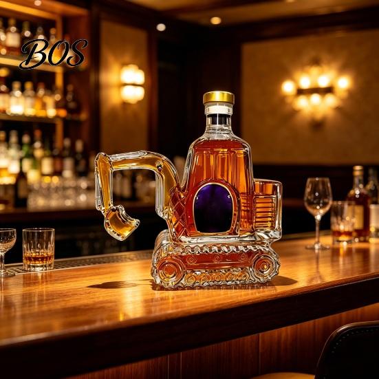 Conversation Starter Decanter Excavator Shape Glass Whiskey Decanter, 3D Vehicle Liquor Bottle with Drip-free Wine Dispenser Stopper, 350ml