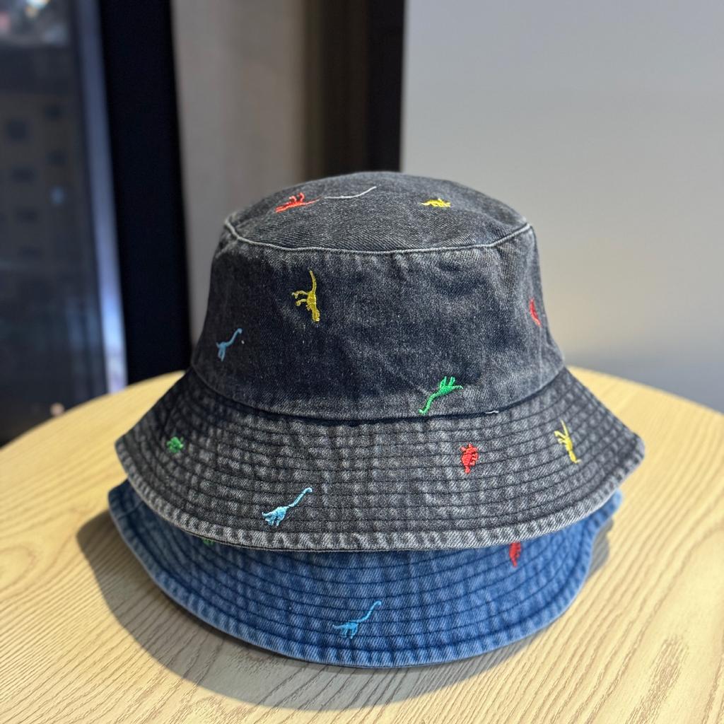 Korean-style cartoon embroidered denim bucket hat for women, fashionable and versatile, stylish for going out, casual and textured, makes the face