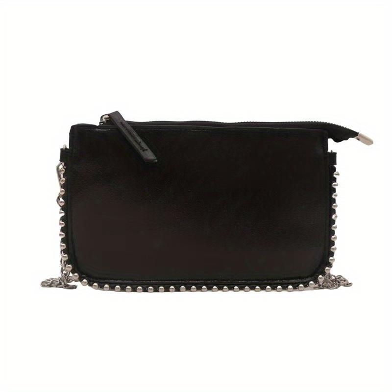 A Stylish And Thin Envelope Handbag With A Retro Chain Suitable For Ladies To Carry On One Shoulder Or Crossbody.