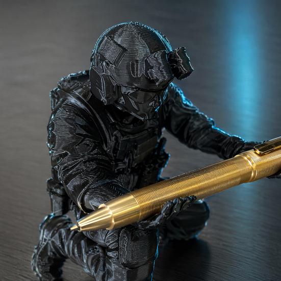 3D Printed Soldier Pen Pencil Holder Stand for Desk, Pen Display Stand, Creative Pencil Holder, Military Decorations for Home Office