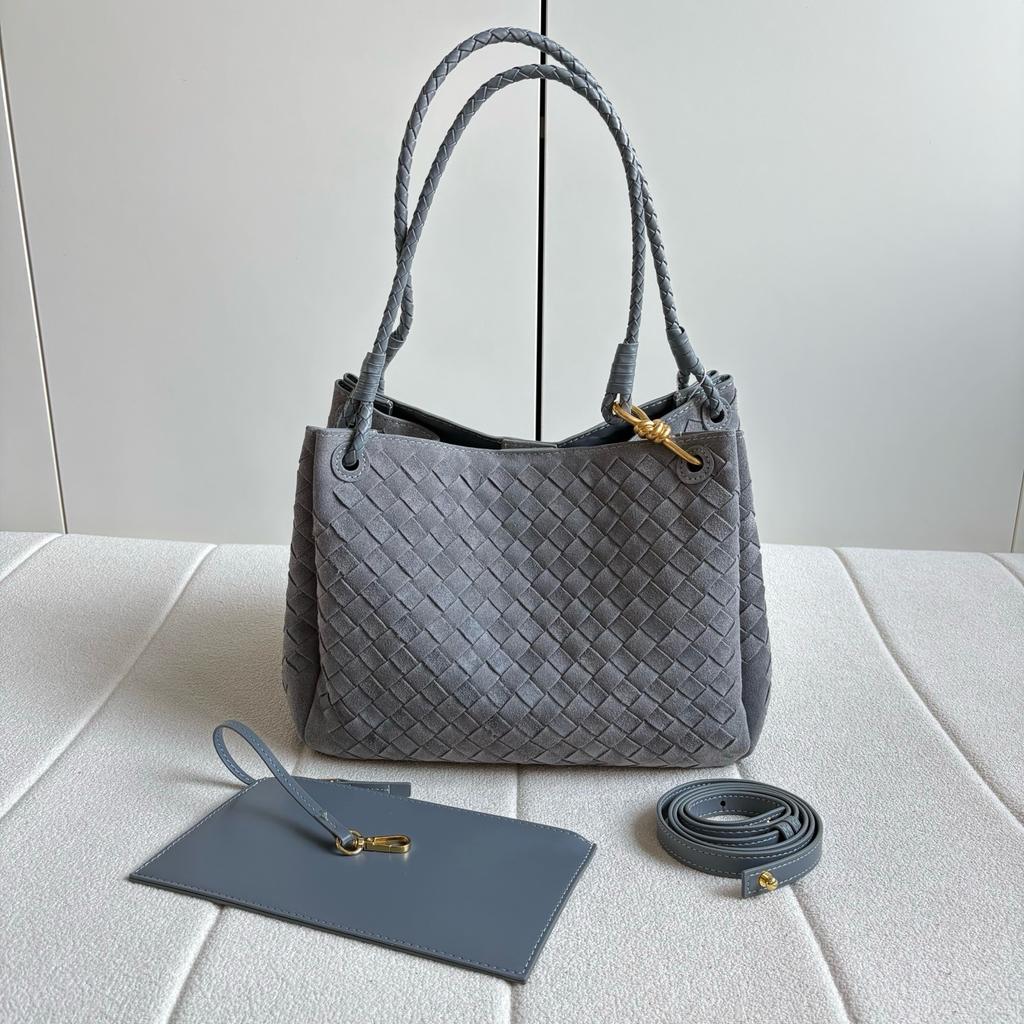 Cross-border First-layer Matte Cowhide Woven Parachute Bag Autumn and Winter Portable Bucket Bag Versatile Shoulder Messenger Women's Bag
