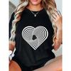 Nadměrné tričko s potiskem optické iluze černého srdce, ležérní oblečení pro ženy, letní módní výrazný top, streetwearový trendy outfit