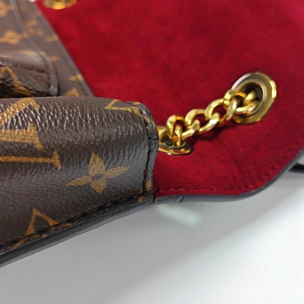[Pre-Owned] Passy Classic Monogram Adjustable Shoulder Strap Coated Canvas With Leather Trim Messenger Bag - Good #1O4KVH4