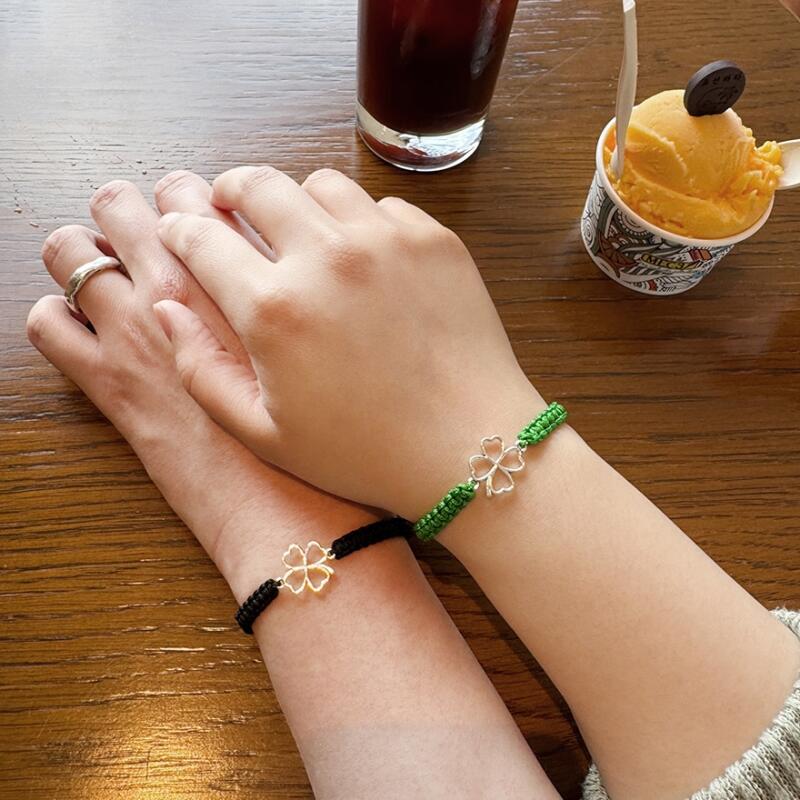 Four-leaf clover knot lucky couple friendship string bracelet (2 colors)