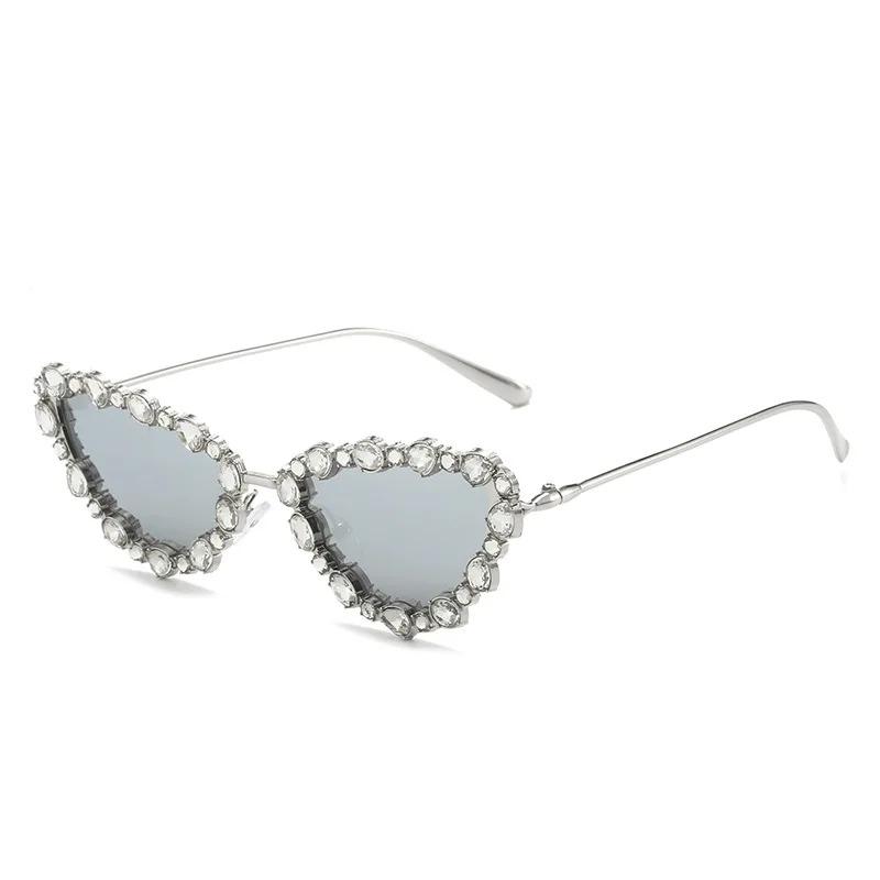 Luxury Rhinestone Cat Eye Sunglasses for Women Vintage Rimless Triangle Sun Glasses Men Outdoor Retro Eyewear  UV400