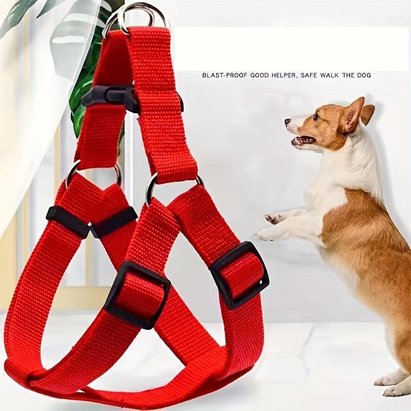 The Comfortable Dog Harness Made of Durable Nylon Is Suitable for Small Breeds, Without Battery