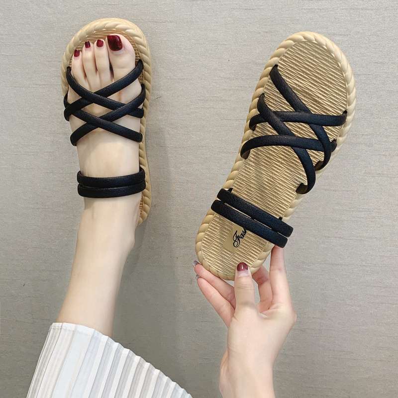 Cool slippers women's new summer fashion versatile flat-bottomed Korean version two wearing Roman sandals thick-soled beach women