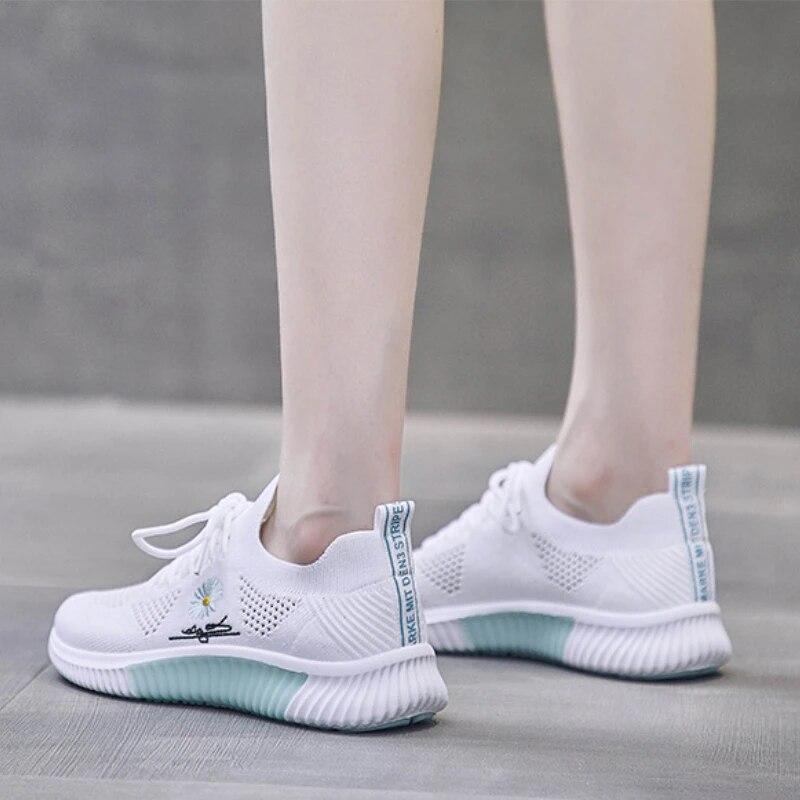 Summer Sneakers Women Fashion Sports Shoes Breathable Mesh Tennis Female Running Vulcanized Shoes Ladies Comfortable Trainers