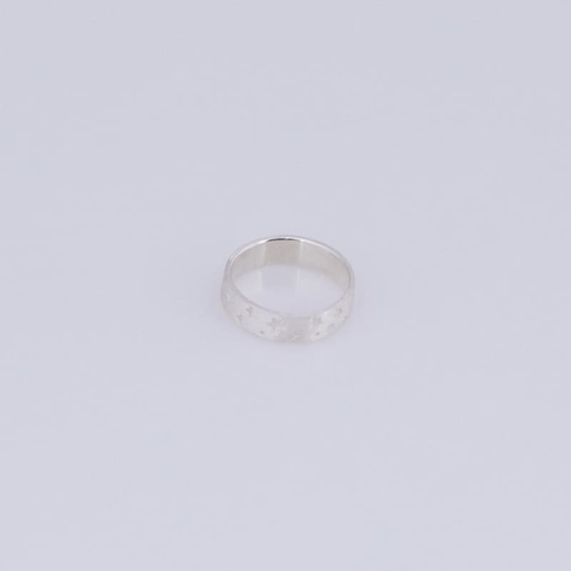 fillow full of star ring