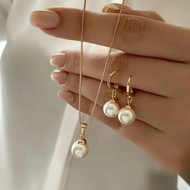 Set Round Pearl Pendant Necklace for Women Exquisite Fashion Rhinestone Double Earring Set Wedding Jewelry Gift