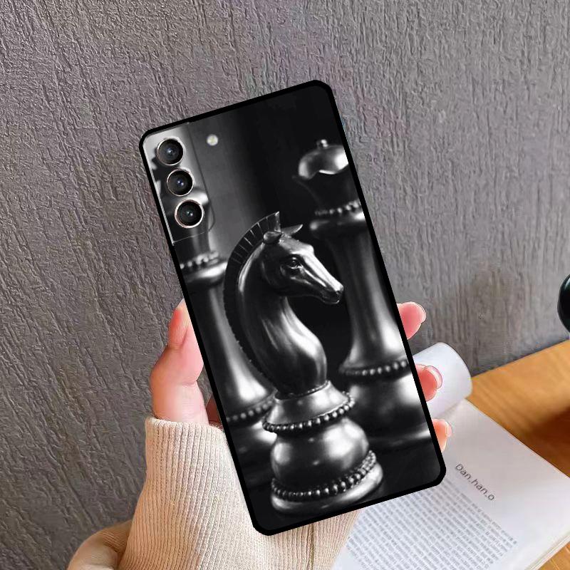 Chess Board Dark Horse Back Case For Samsung Galaxy S23 Ultra S20 S21 FE S9 S10 Plus Note 10 20 S22 Ultra Coque
