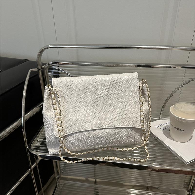 Summer New Chain Handbag High-end Woven Pattern Shoulder Small Square Bag Fashionable Versatile Commuter Women's Bag