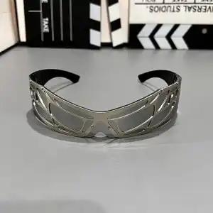 Retro Rectangular Frameless Cut Edge Sunglasses Female Alien Exaggerated Punk Style Bouncing Disco Sunglasses