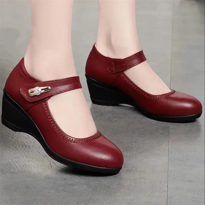 Zapatos De Mujer Women Cute Comfort Buckle Strap Black Patent Leather Height Increased Shoes Lady Cool Wine Red Heel Shoes