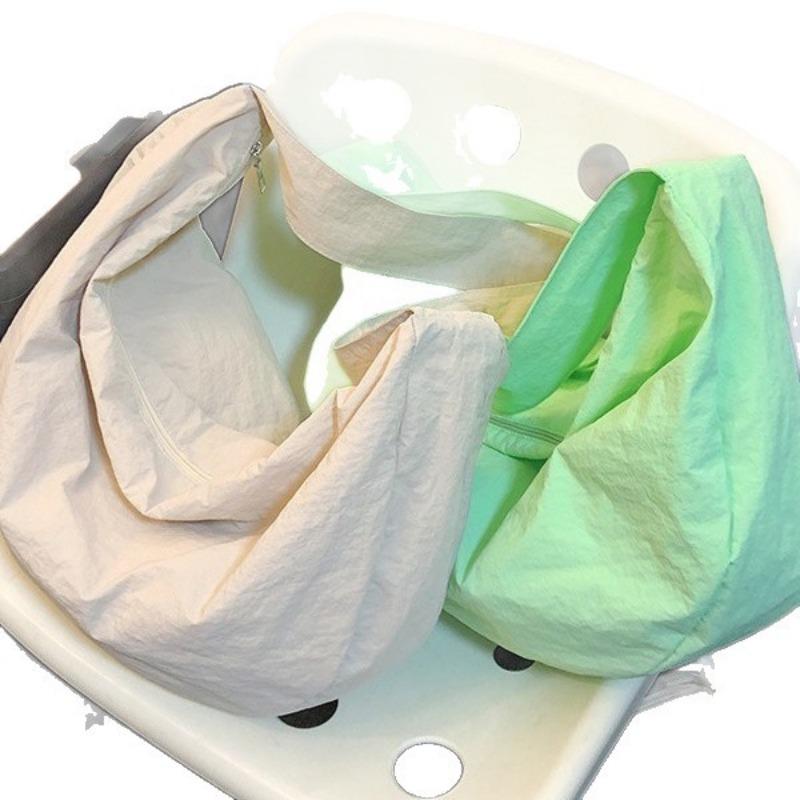 Lazy Wind Large-capacity Cloth Bag Nylon Commuter Bag Women's New Simple and Versatile Tote Bag