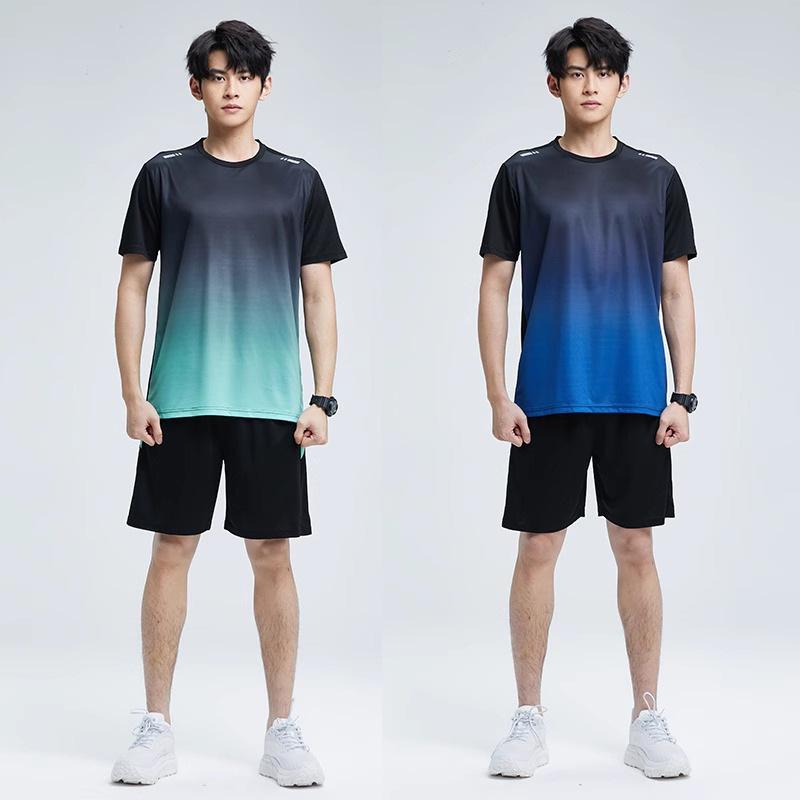 Herren Schnelltrocknendes Eisseiden Sportset: Atmungsaktives, lockeres, kurzärmeliges Lauf-/Fitness-Outfit für den Sommer.