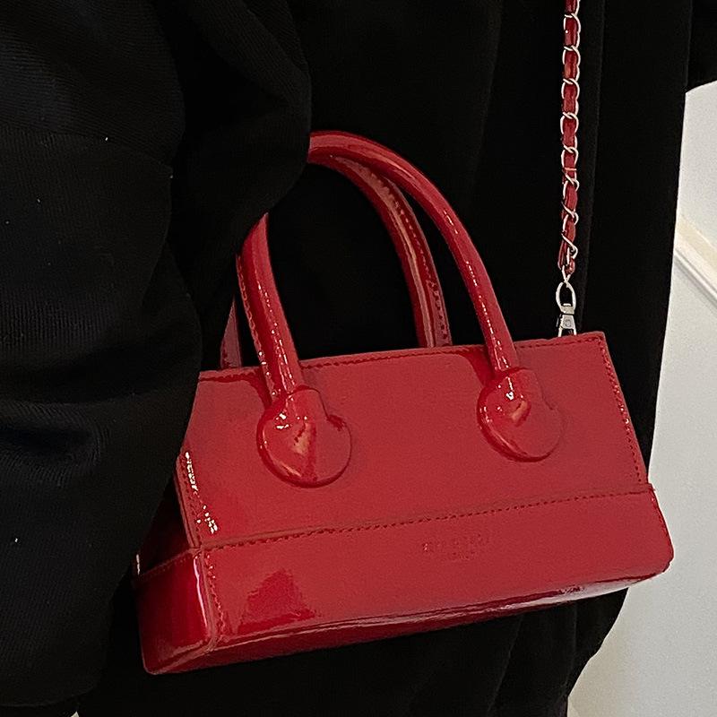 Textured Chain Box Bag New Niche Fashionable Portable Small Square Bag Casual Commuter Messenger Bag