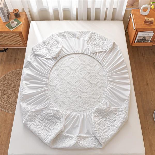High Quality Quilted Embossed Waterproof Mattress Protector Fitted Sheet Style Bedding Cover Thick Soft Pad for Bed Bedspread with Elastic