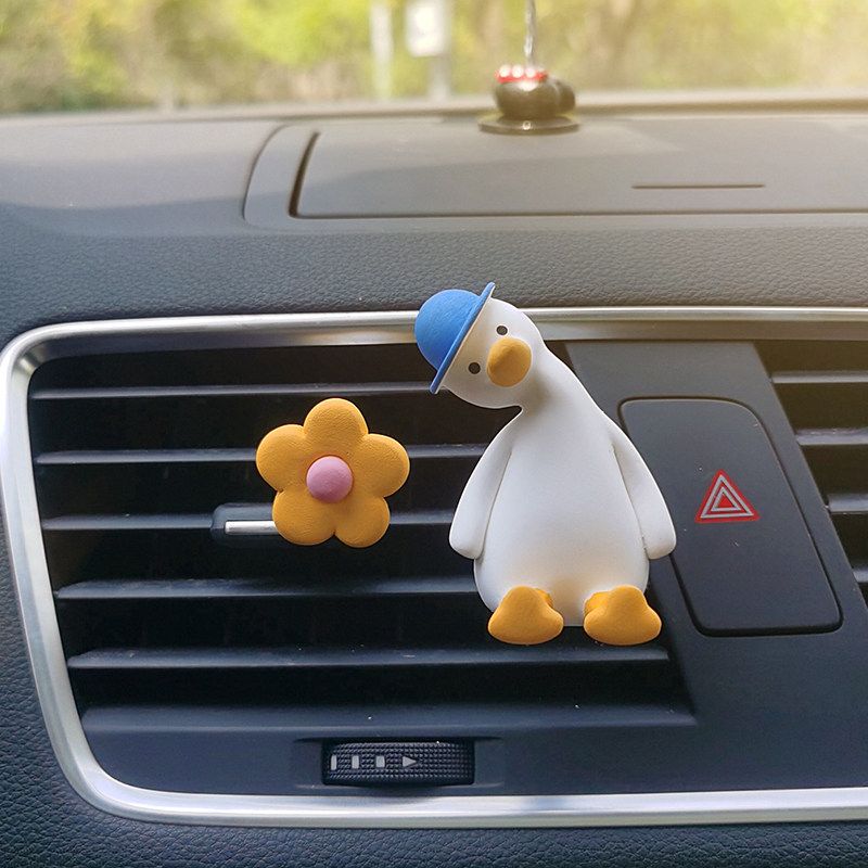 Auto Perfume Aromatherapy Cute Cheering Duck Head Tilt Duck Air Conditioner Air Outlet Clip Car Interior Ornaments Ins Fragrant Stone