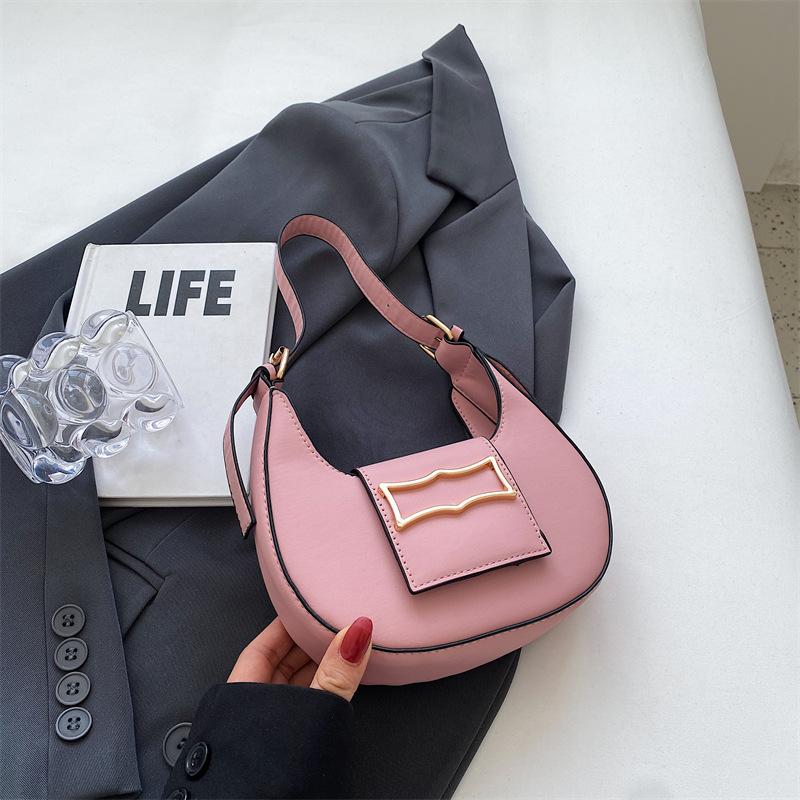 Popular Bag Women's 2025 Summer Simple New Solid Color Crescent Moon Hand Carry Women's Bag Underarm Trend Fashion Shoulder Bag