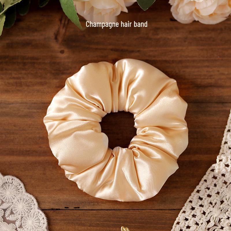 Luxurious Hair Ties & Combs: Elegant Wedding Favors for Bridesmaids - Practical, Niche, High-End Gifts for Women.