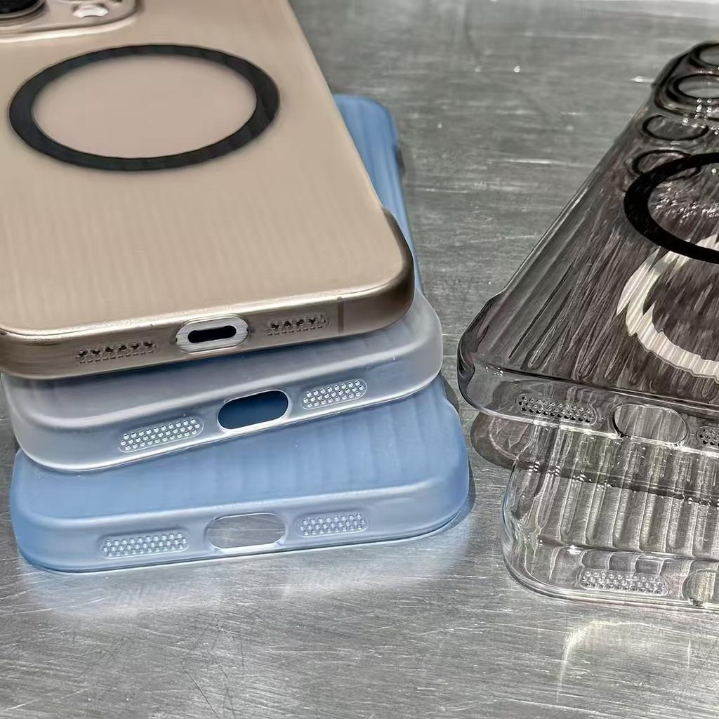 Applicable to iPhone16Pro corrugated magnetic borderless mobile phone case, advanced sense Apple 15 ultra-thin 14 anti-drop cover
